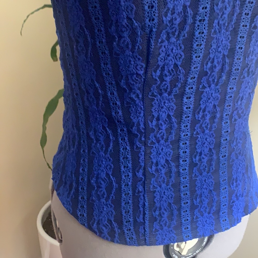 Lace Top - Picture 4 of 10